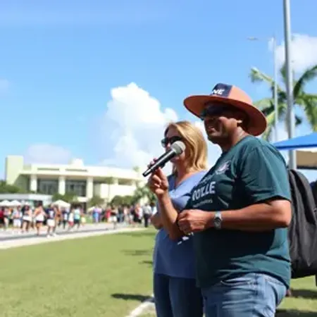 Pontapé inicial: Orlando e Carla Morando paricipam de atividades  no ABC e SP no 1º dia oficial de campanha