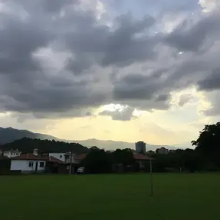 Previsão do tempo hoje para São Bernardo do Campo (SP): sol com aumento de nuvens à tarde; muitas nuvens à noite, mas não chove