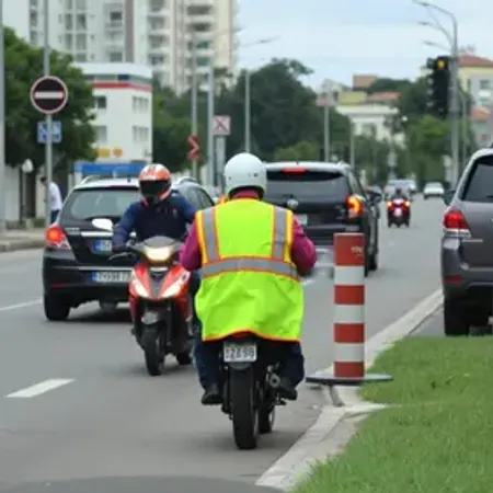 GCM de São Bernardo contém motociclista após desobediência durante fiscalização no Alves Dias