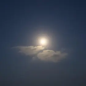 Mistério no céu: Objeto luminoso chama a atenção de moradores em São Bernardo
