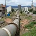 Adutora se rompe e causa transtornos em avenida de São Bernardo do Campo