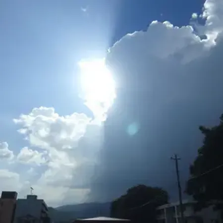 Previsão do tempo hoje para São Bernardo do Campo (SP): sol com muitas nuvens a nublado com chuva de manhã; tarde com temporal e noite chuvosa