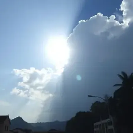 Previsão do tempo hoje para São Bernardo do Campo (SP): sol com algumas nuvens e chuva passageira durante o dia; à noite o tempo fica firme